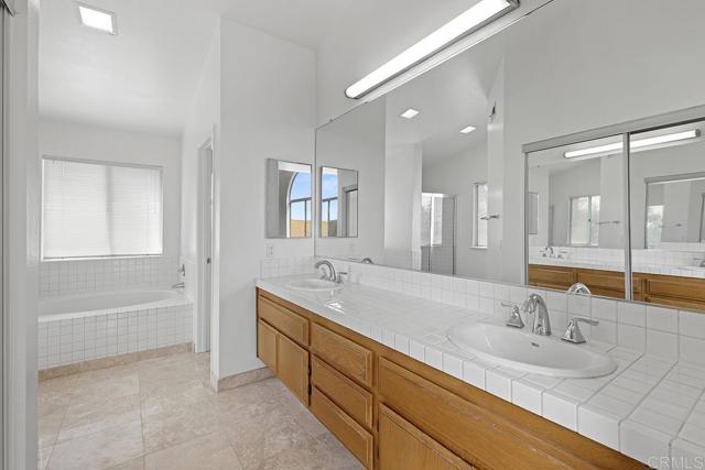 39570 Glenwood Court