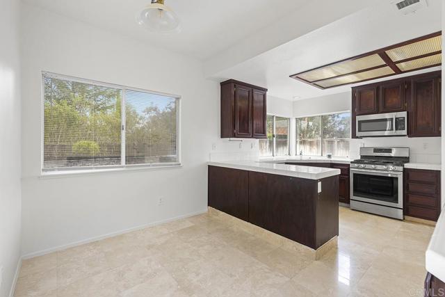 39570 Glenwood Court