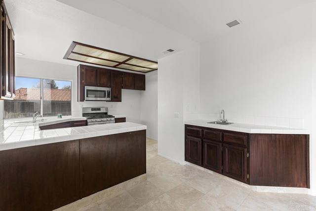 39570 Glenwood Court