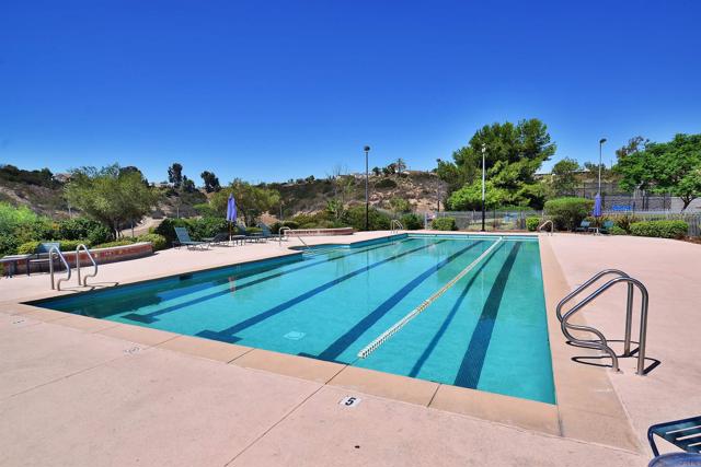 1459 Manzana Way