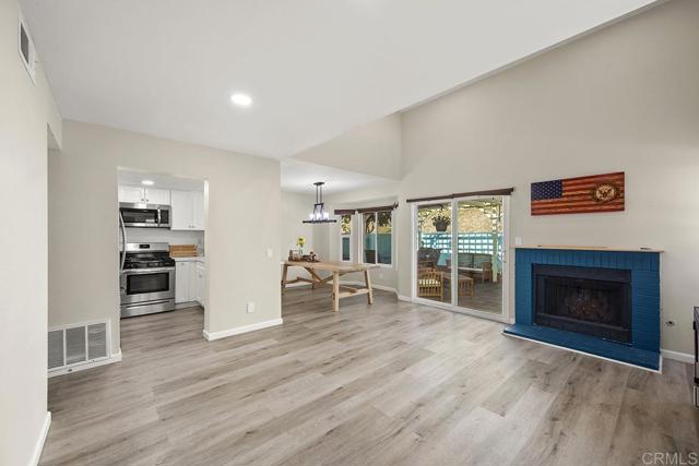 1459 Manzana Way