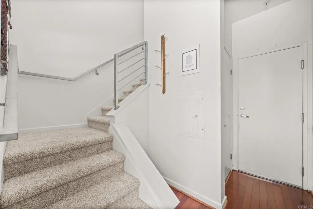 252 E Jeanette Lane