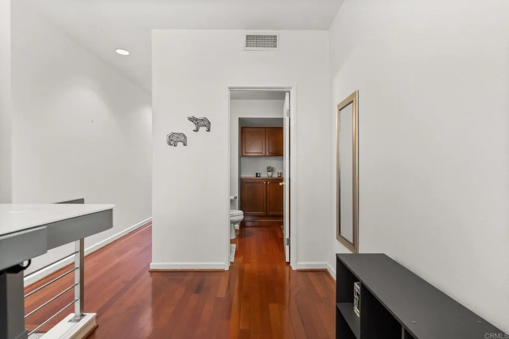 252 E Jeanette Lane