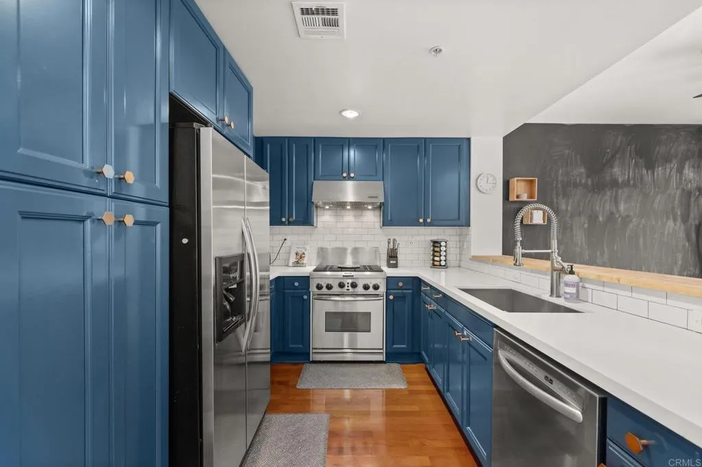 252 E Jeanette Lane