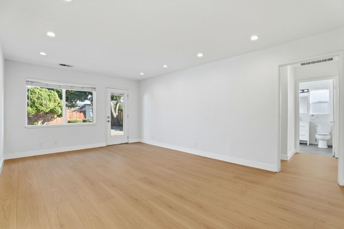 440 North Milton Avenue