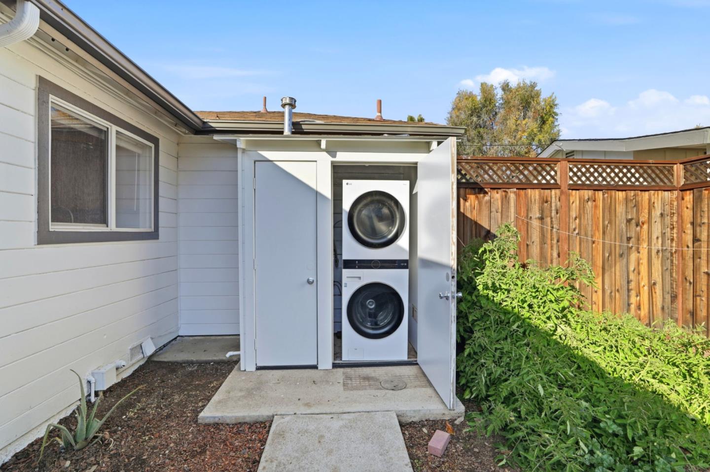 440 North Milton Avenue