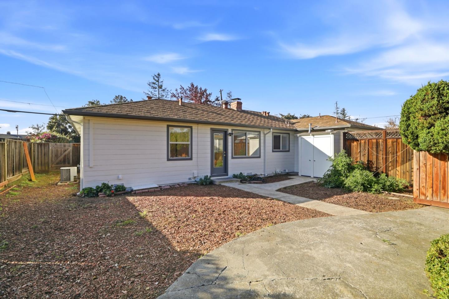 440 North Milton Avenue