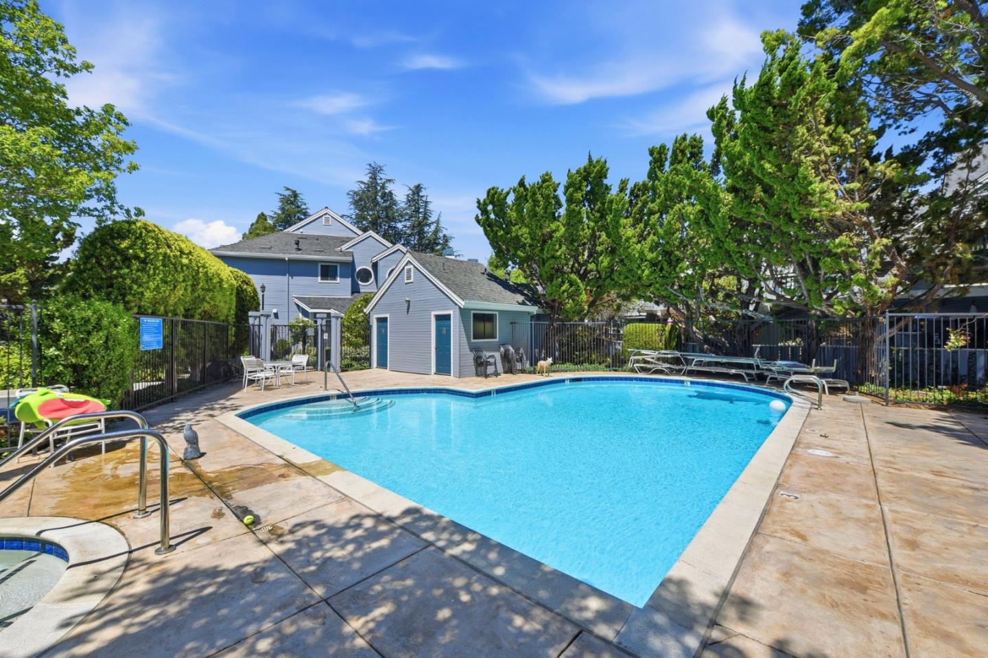 452 Mountain Laurel Court