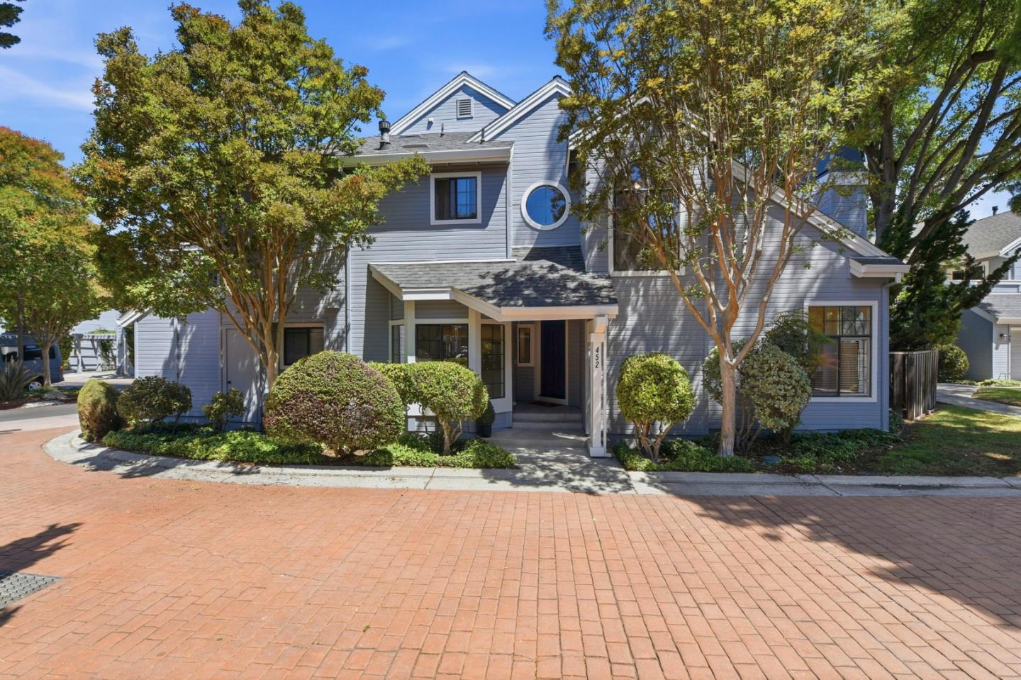 452 Mountain Laurel Court