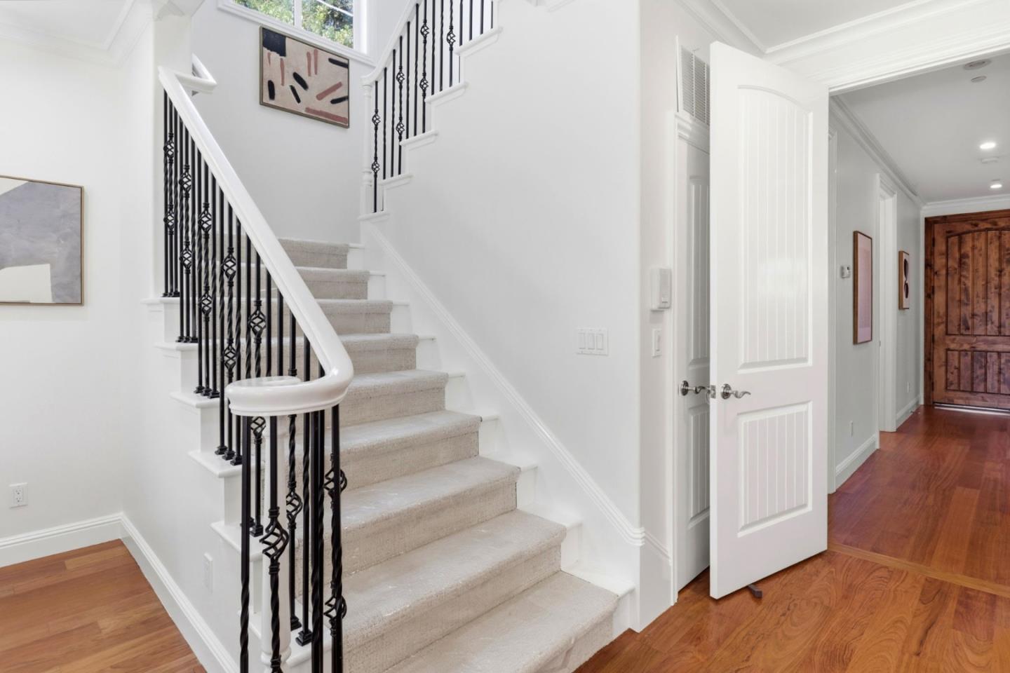 568 Irven CT