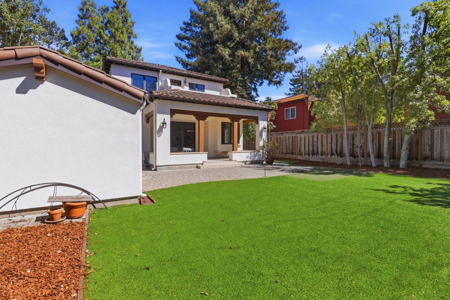 568 Irven CT