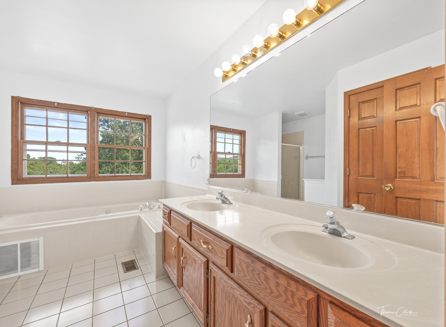 527 Boardman Circle