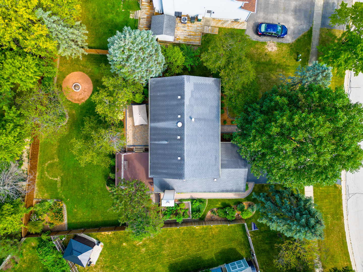 827 STEWART Street