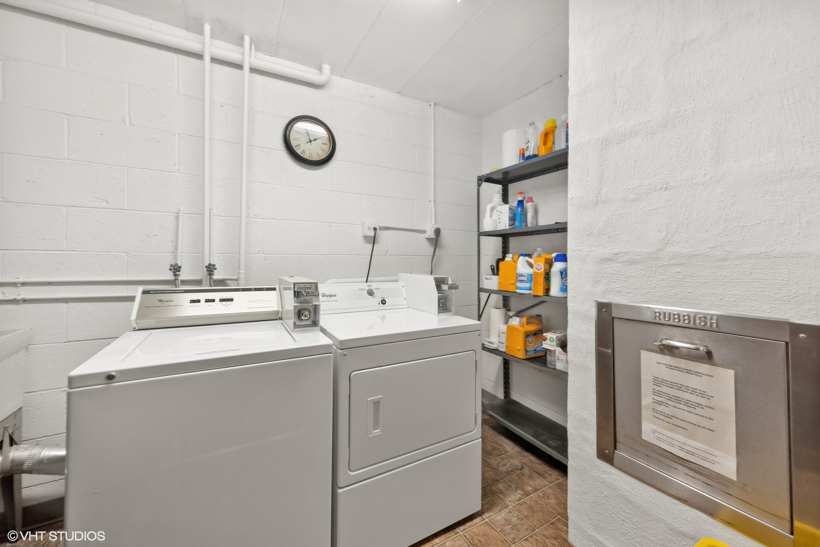 1132 Curtiss Street Unit: 2B