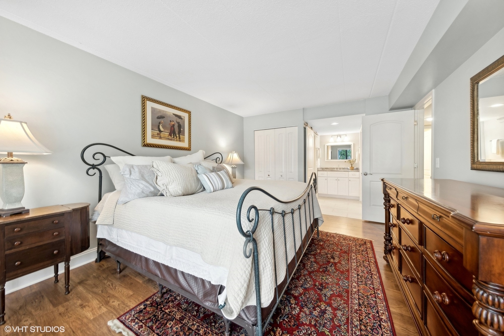 1132 Curtiss Street Unit: 2B