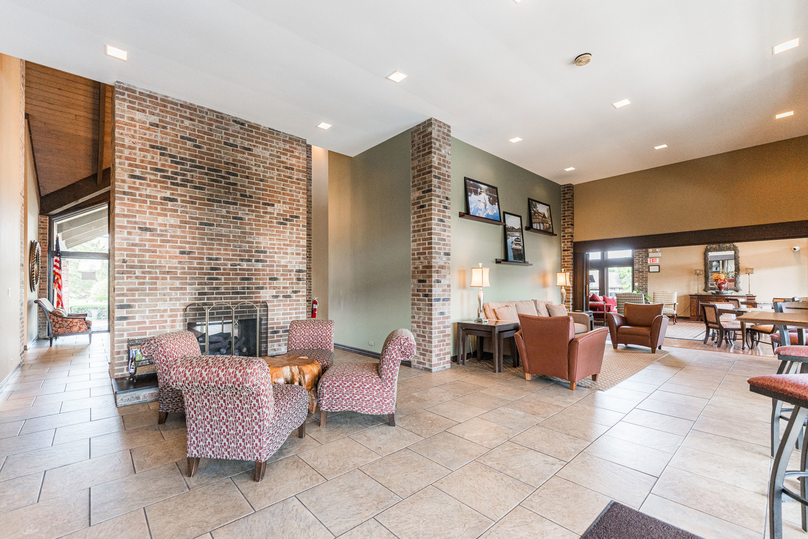77 Lake Hinsdale Drive Unit: 313