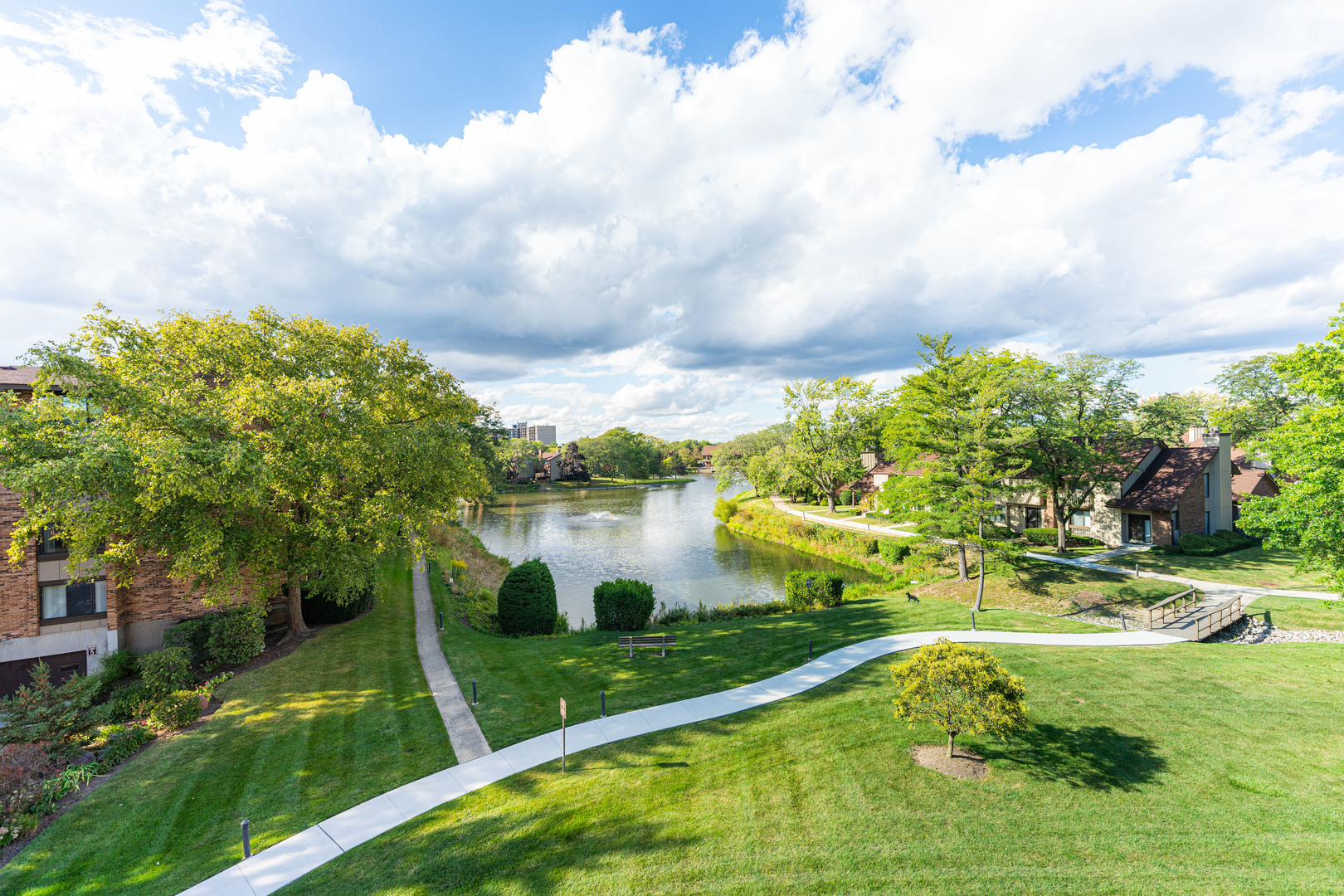 77 Lake Hinsdale Drive Unit: 313