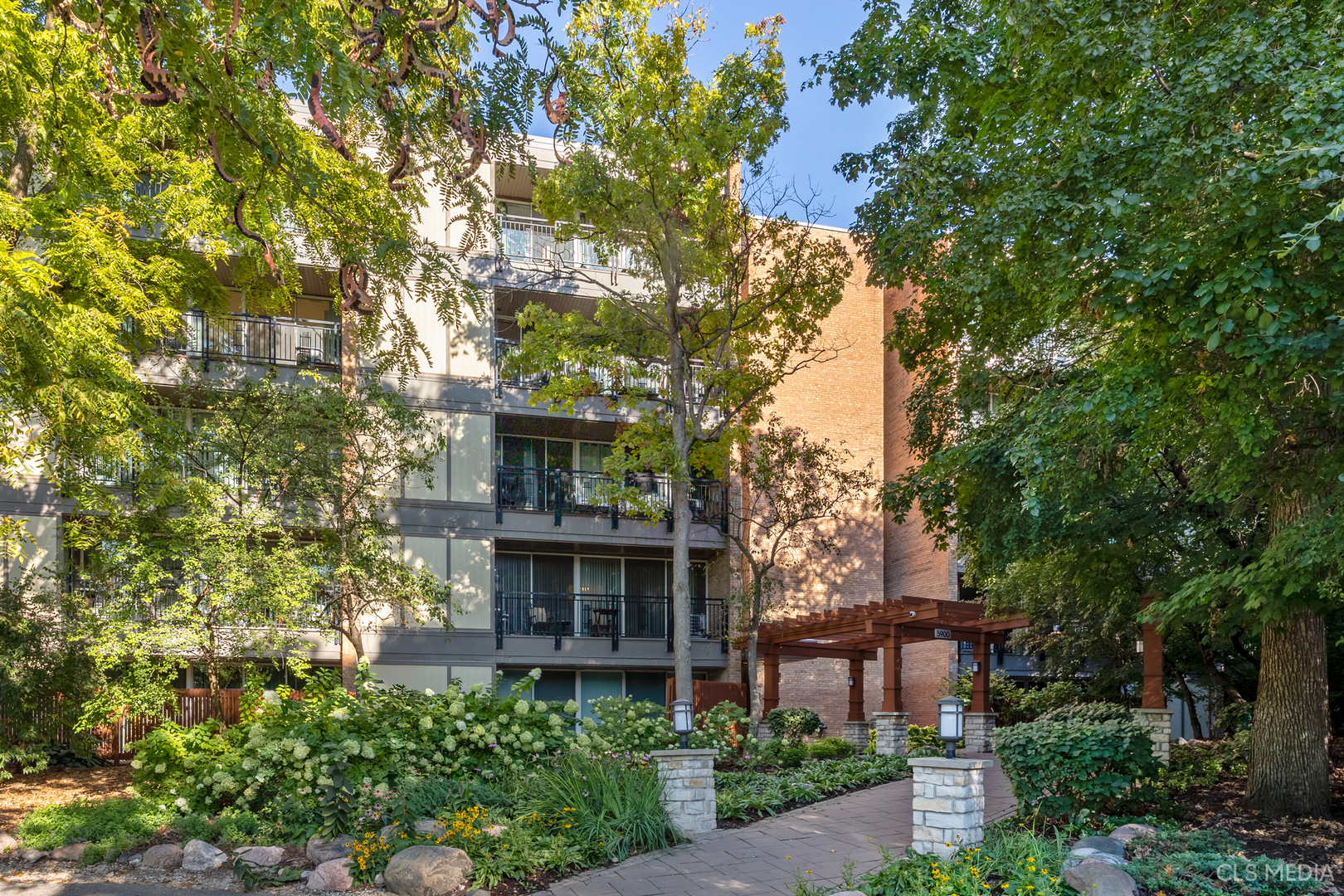 5900 Oakwood Drive Unit: 2A