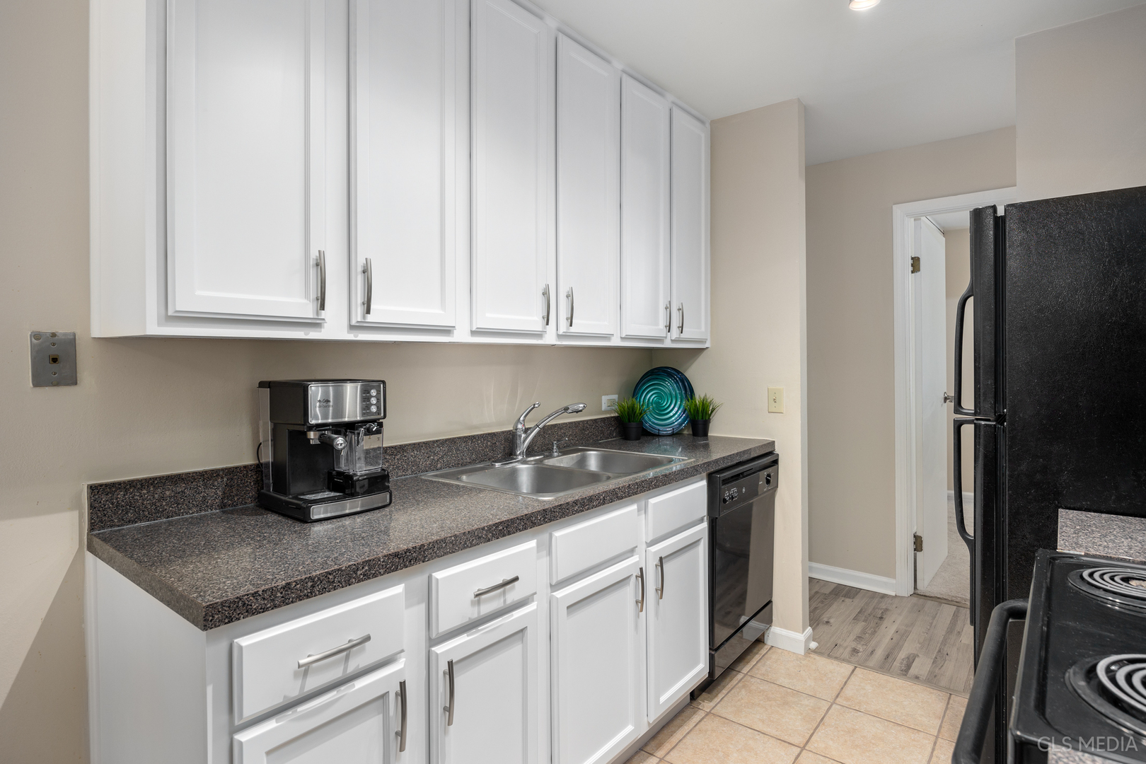 5900 Oakwood Drive Unit: 2A