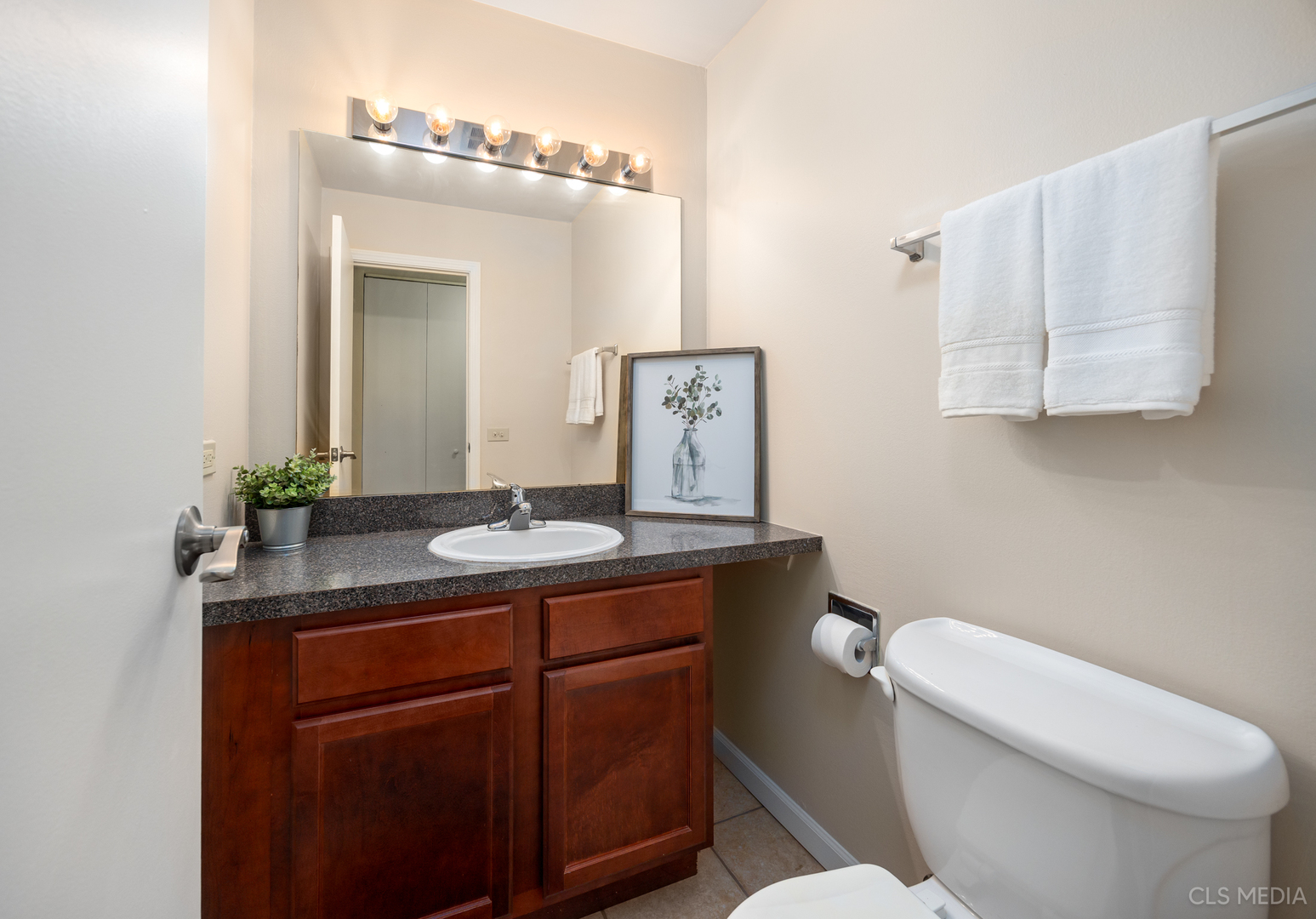 5900 Oakwood Drive Unit: 2A