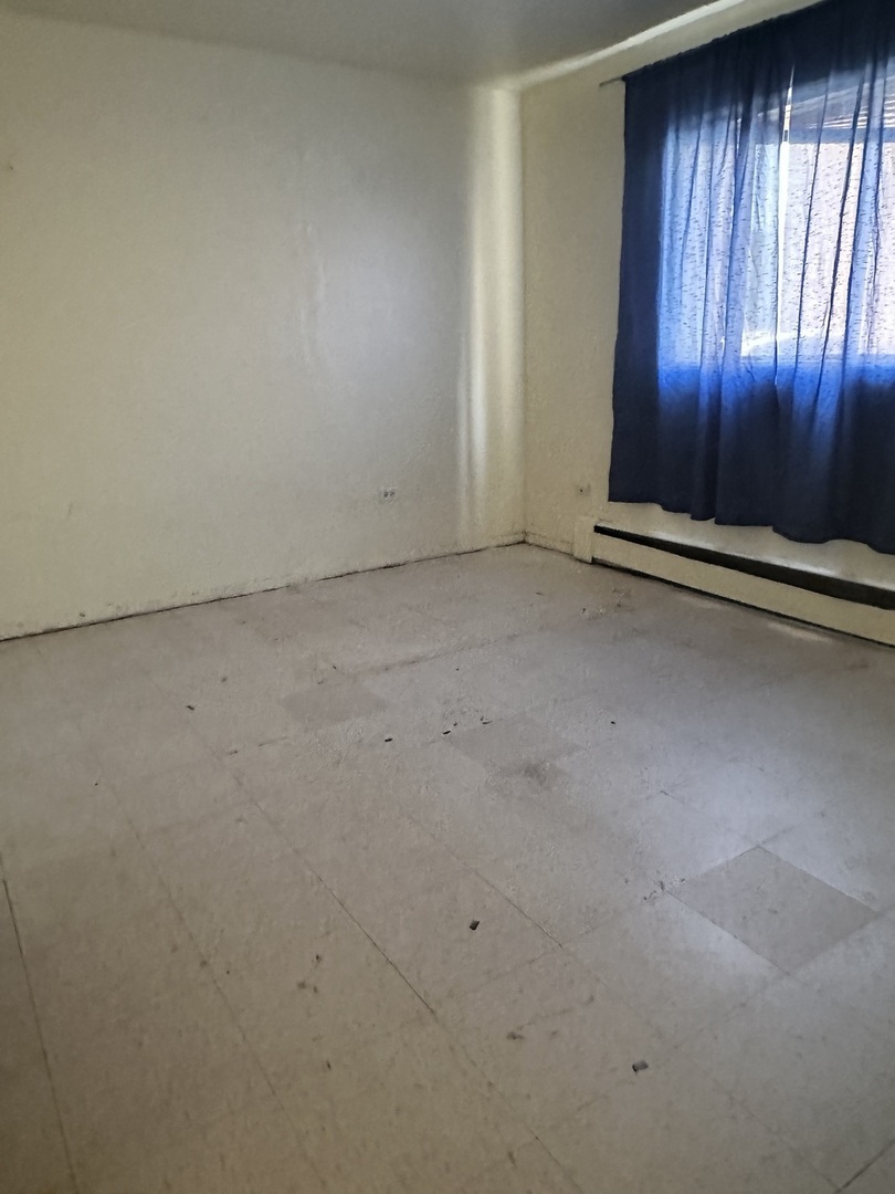 6432 N Ridge Boulevard Unit: 1G