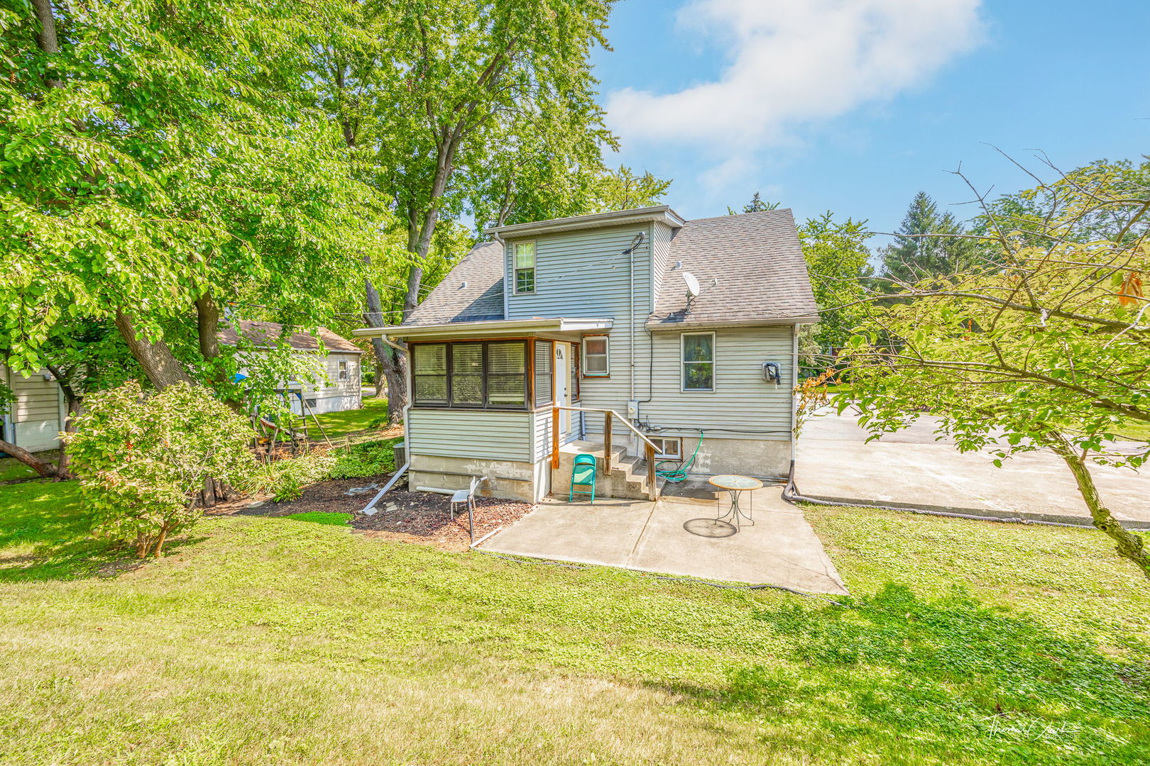 4734 Dumoulin Avenue