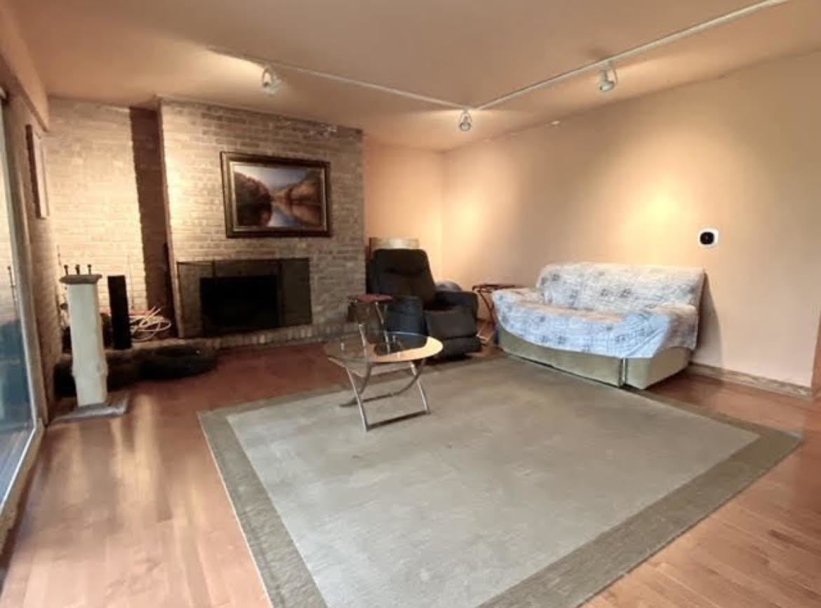 1615 Maple Terrace Unit: 3M