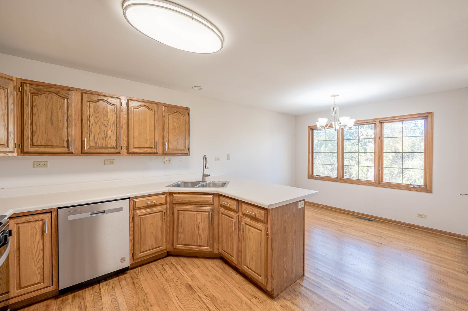 895 Millcreek Circle