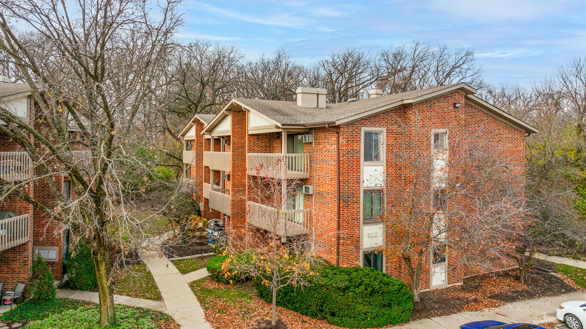 2370 Abbeywood Drive Unit: B