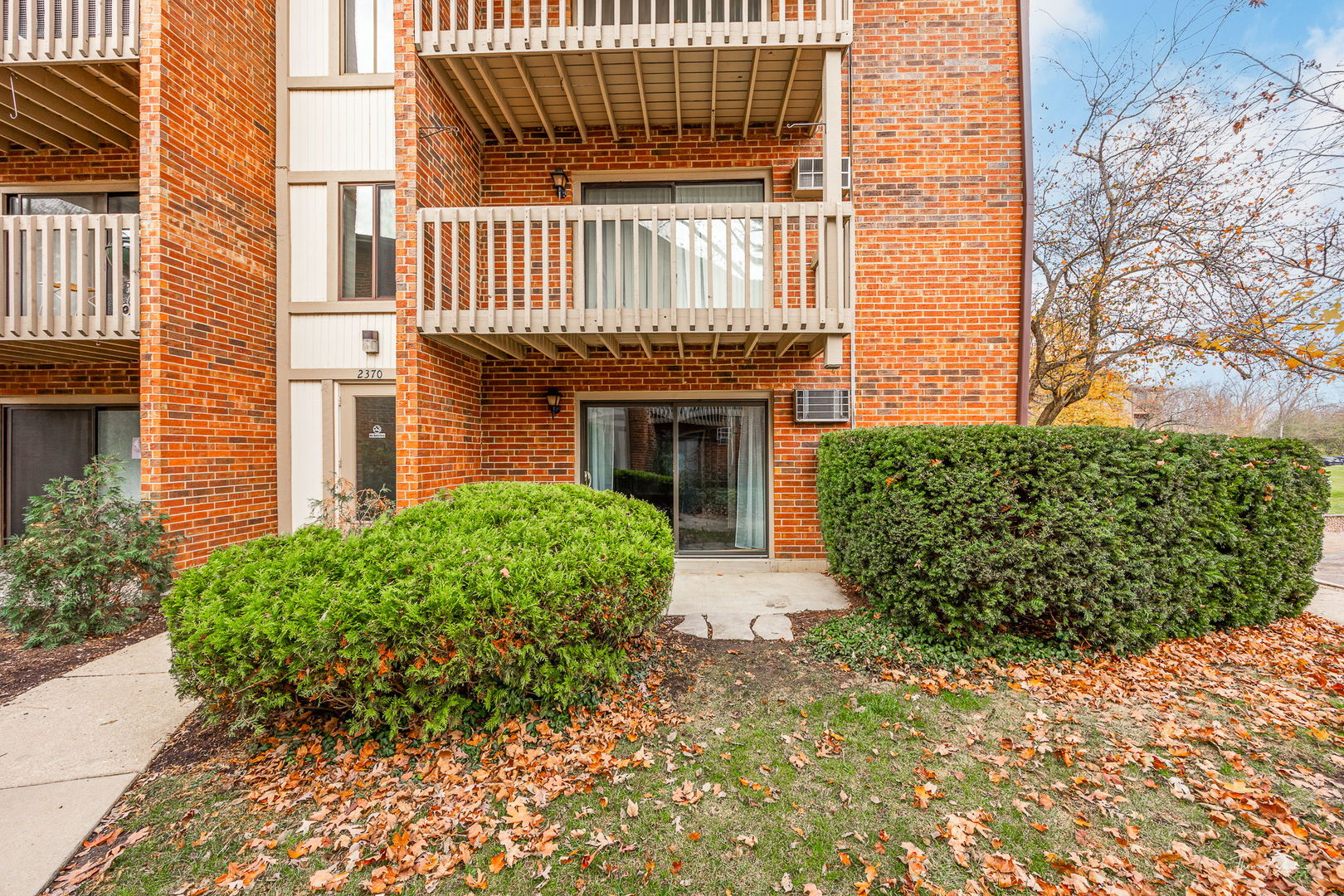 2370 Abbeywood Drive Unit: B