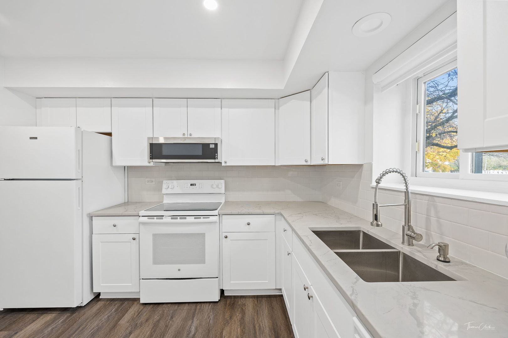 2370 Abbeywood Drive Unit: B