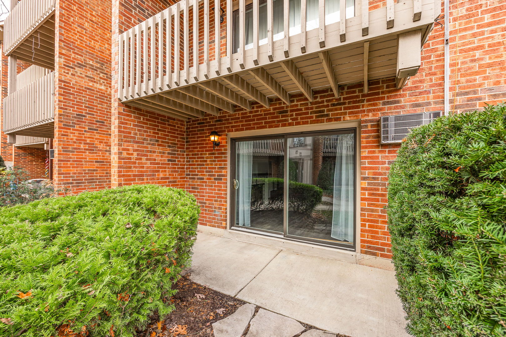 2370 Abbeywood Drive Unit: B