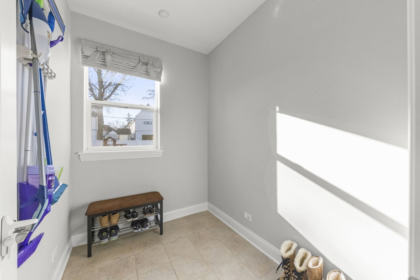 407 Lake Avenue