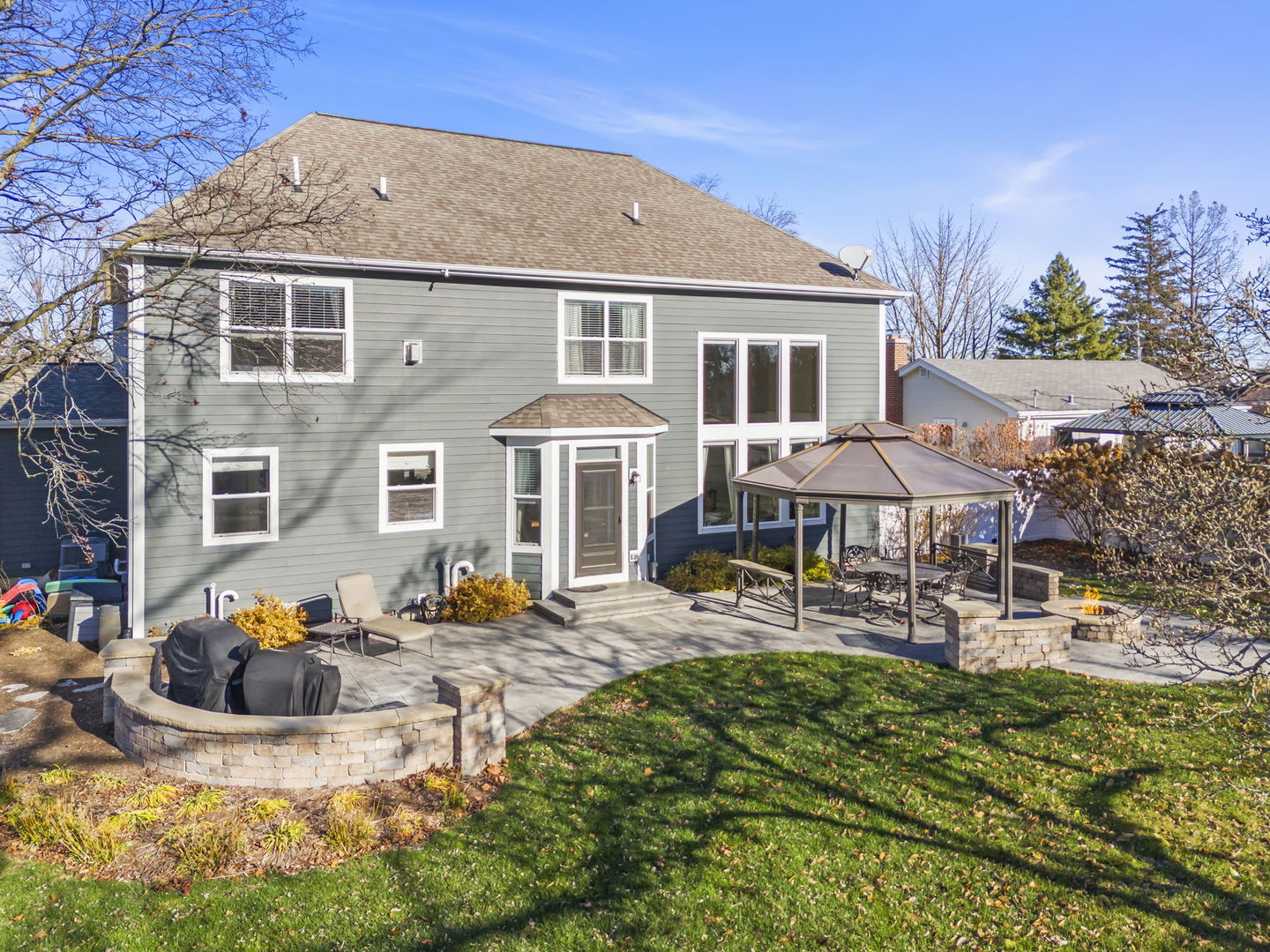 407 Lake Avenue
