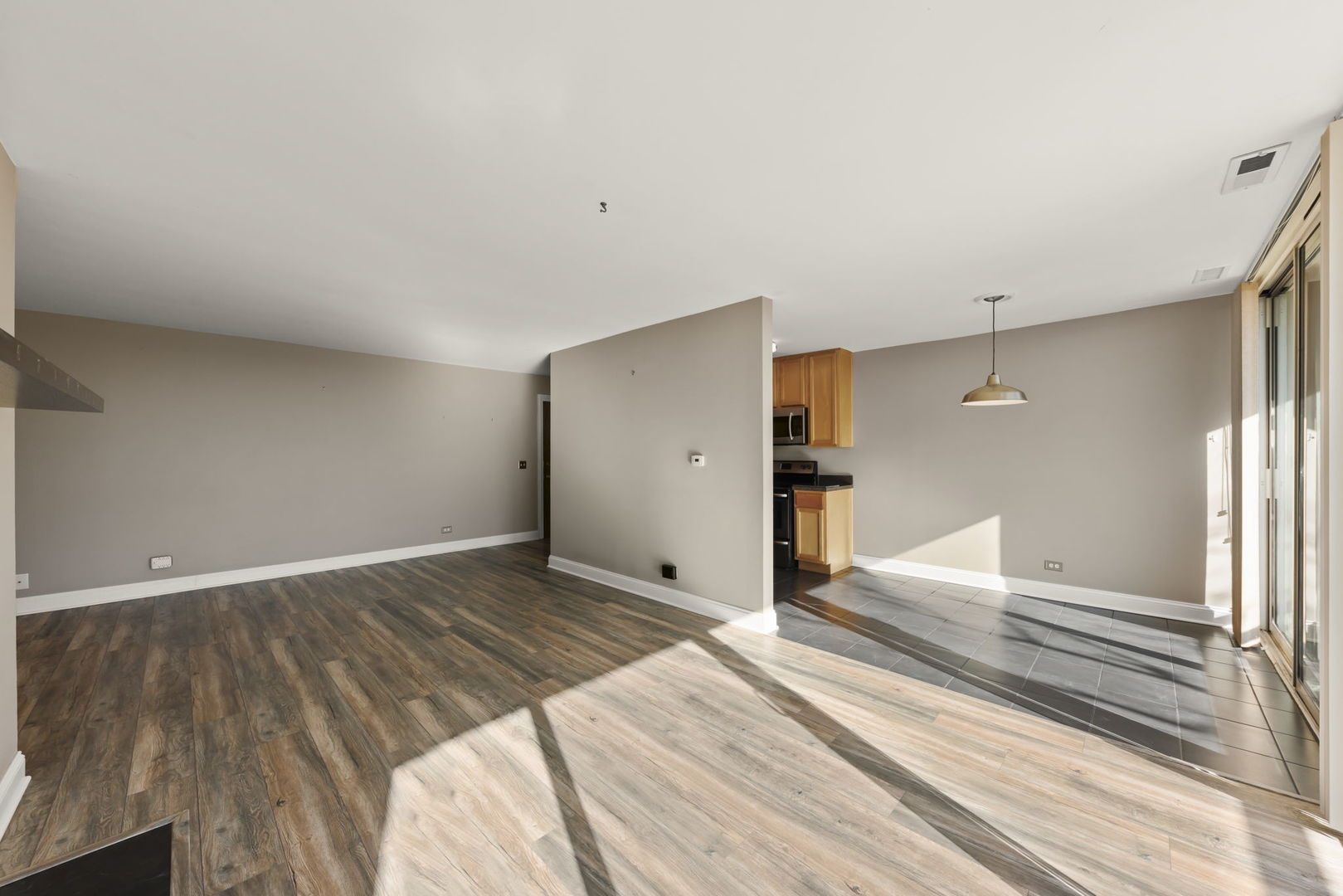 5950 OAKWOOD Drive Unit: 6C