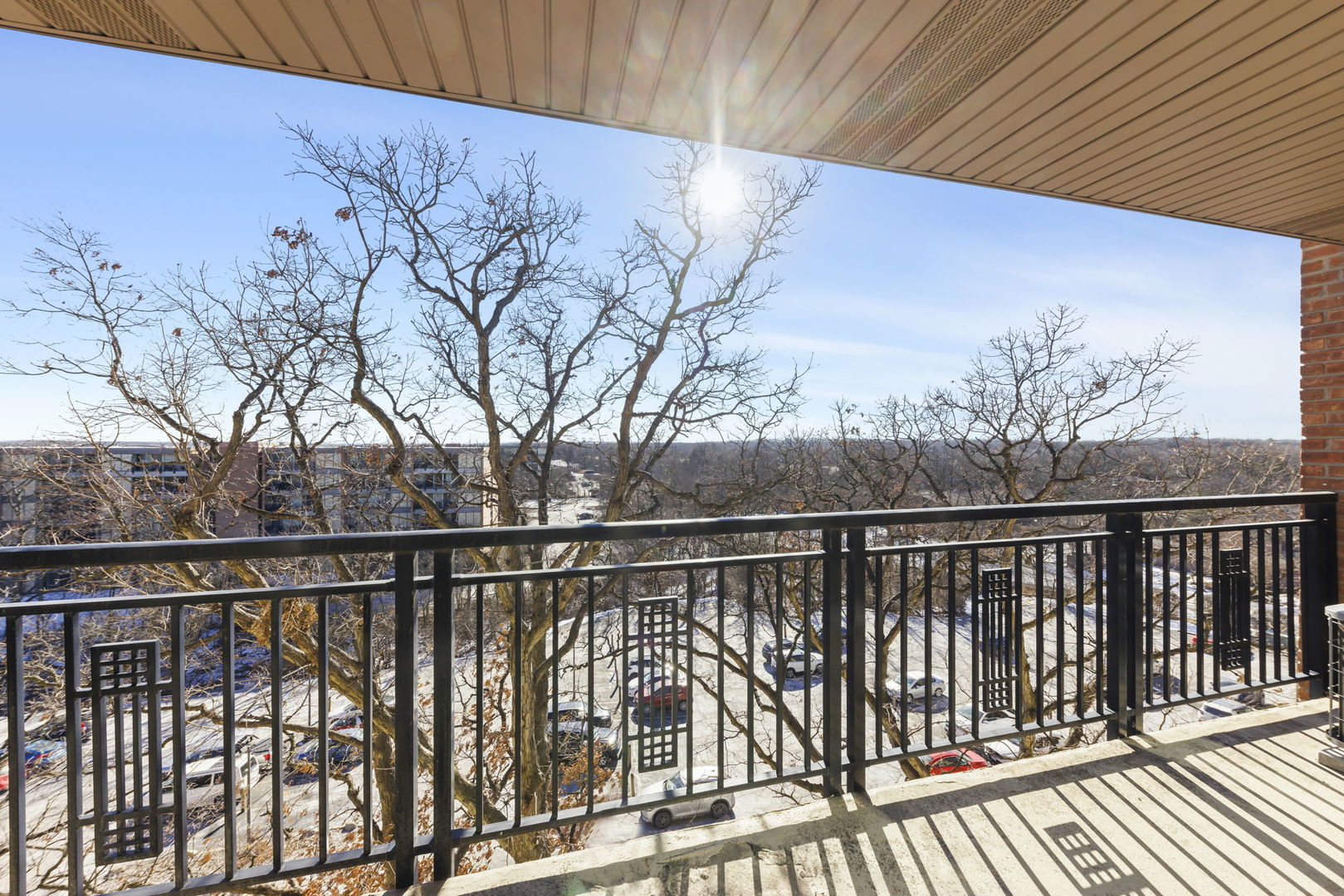 5950 OAKWOOD Drive Unit: 6C