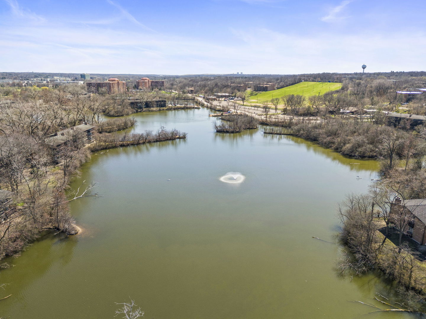 5508 E LAKE Drive Unit: F