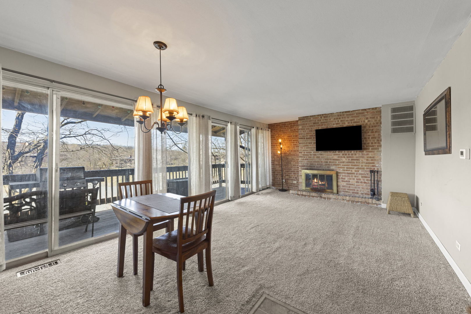 5508 E LAKE Drive Unit: F