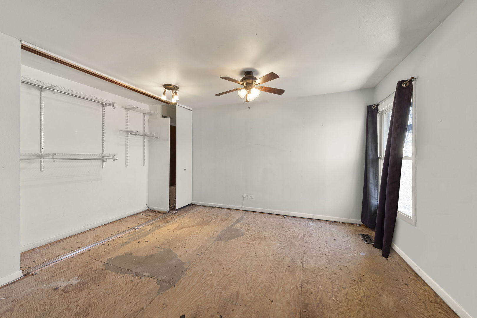 5508 E LAKE Drive Unit: F
