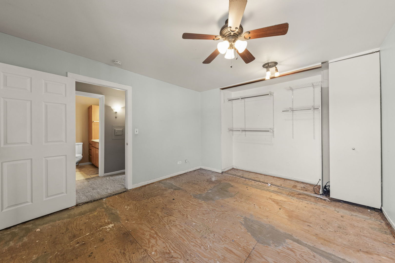 5508 E LAKE Drive Unit: F