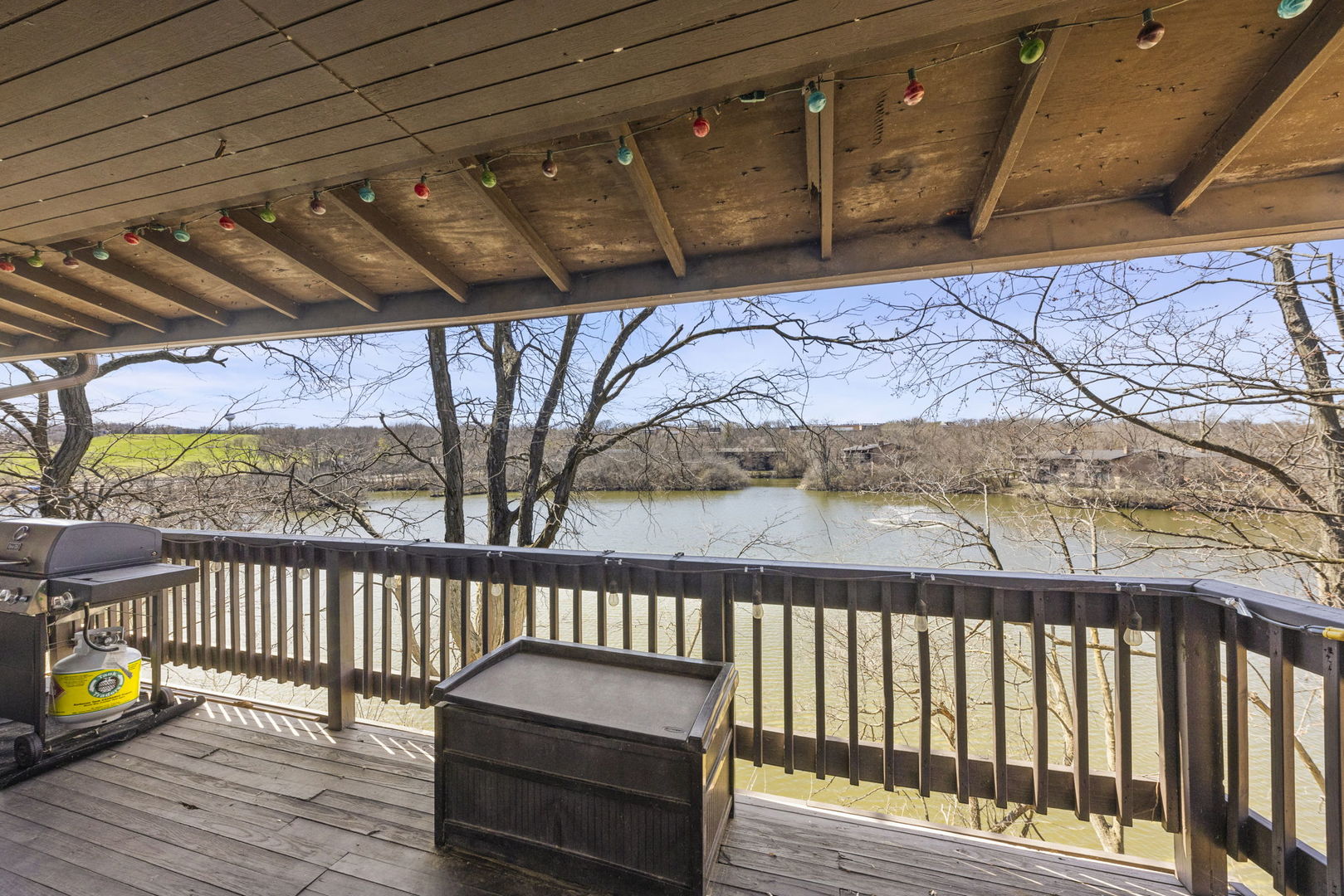 5508 E LAKE Drive Unit: F