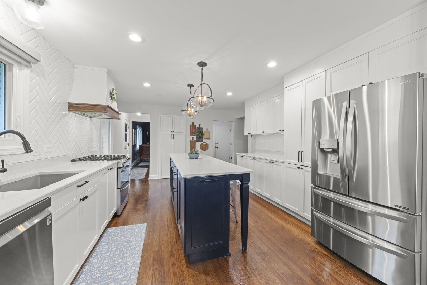 407 Ridgeview Street