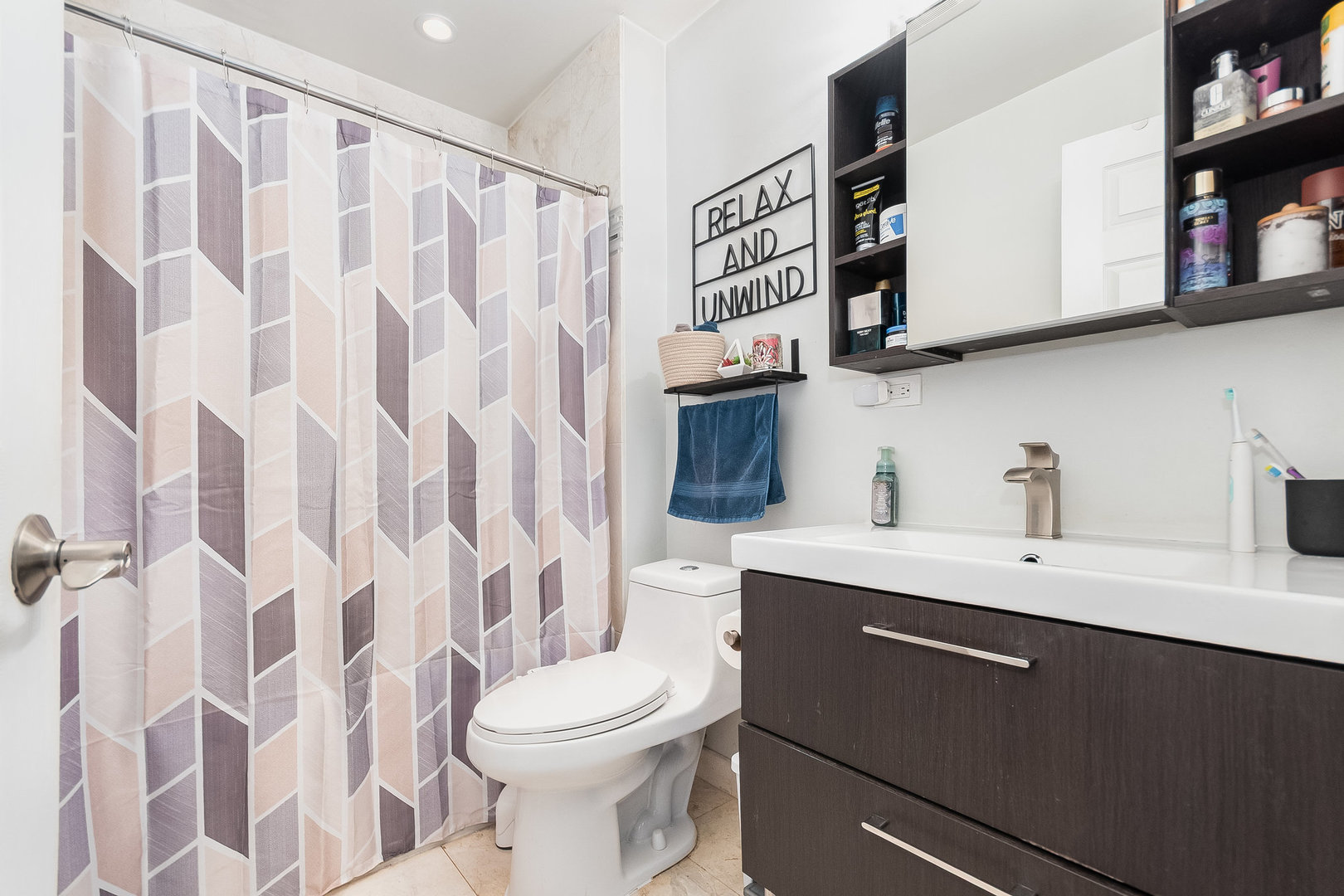 10 Wake Robin Court