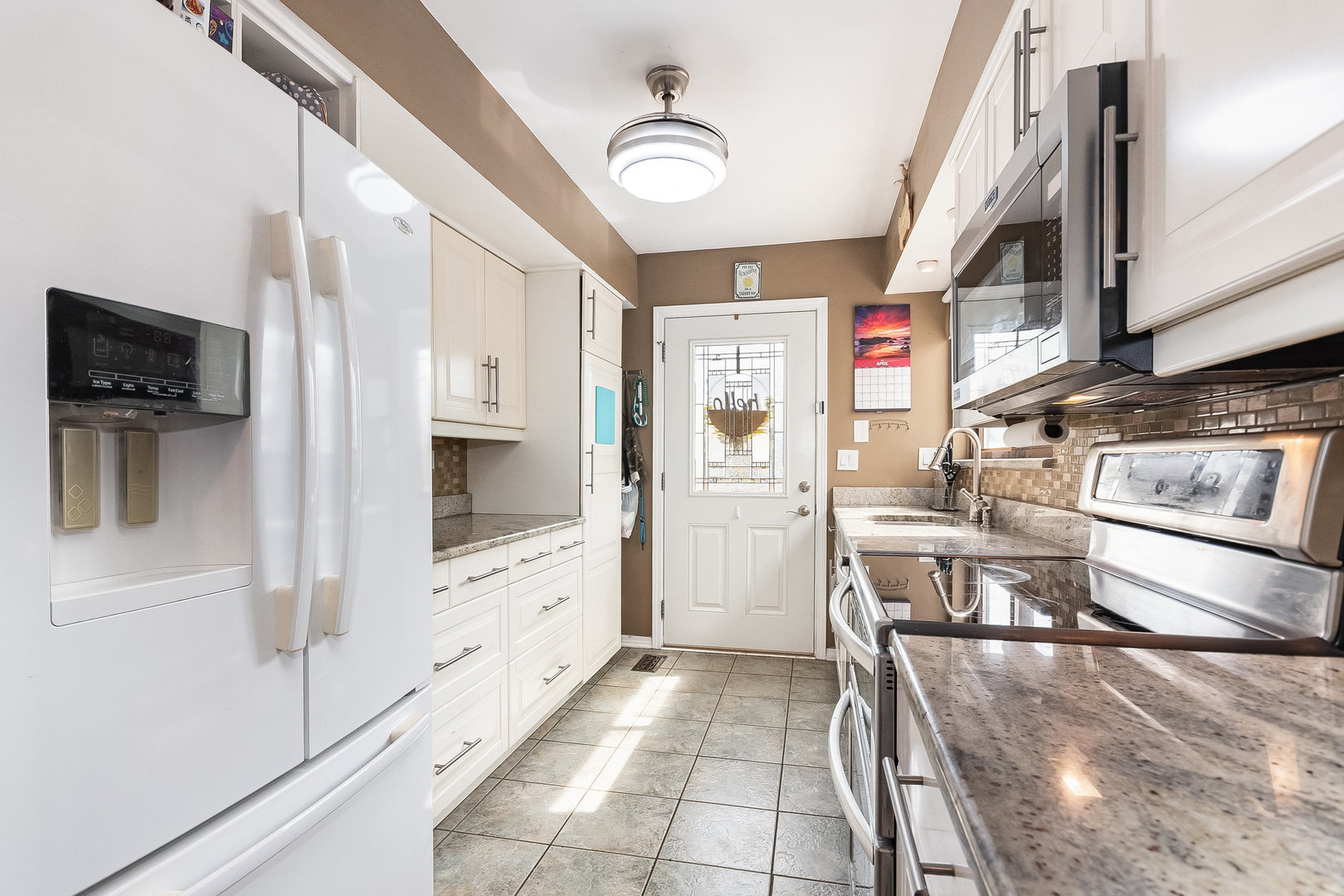 10 Wake Robin Court
