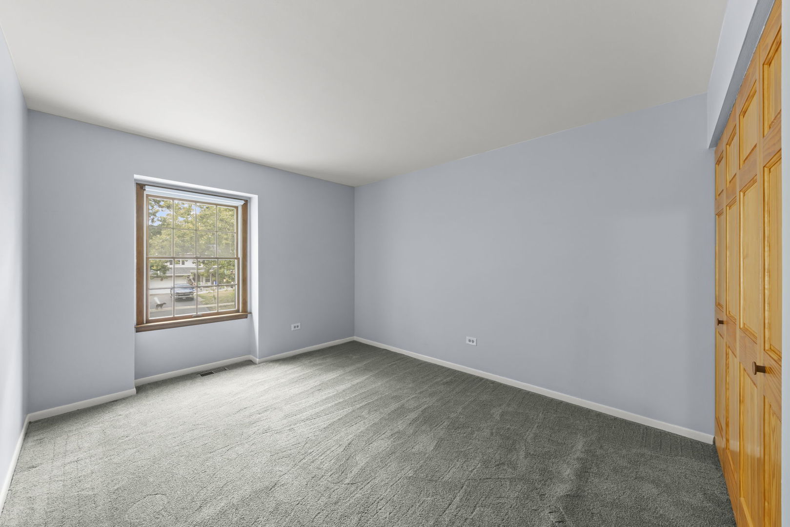 4525 Waubansie Lane