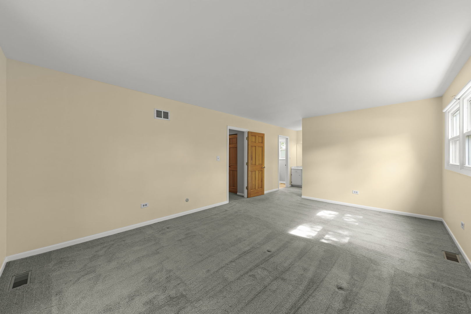 4525 Waubansie Lane