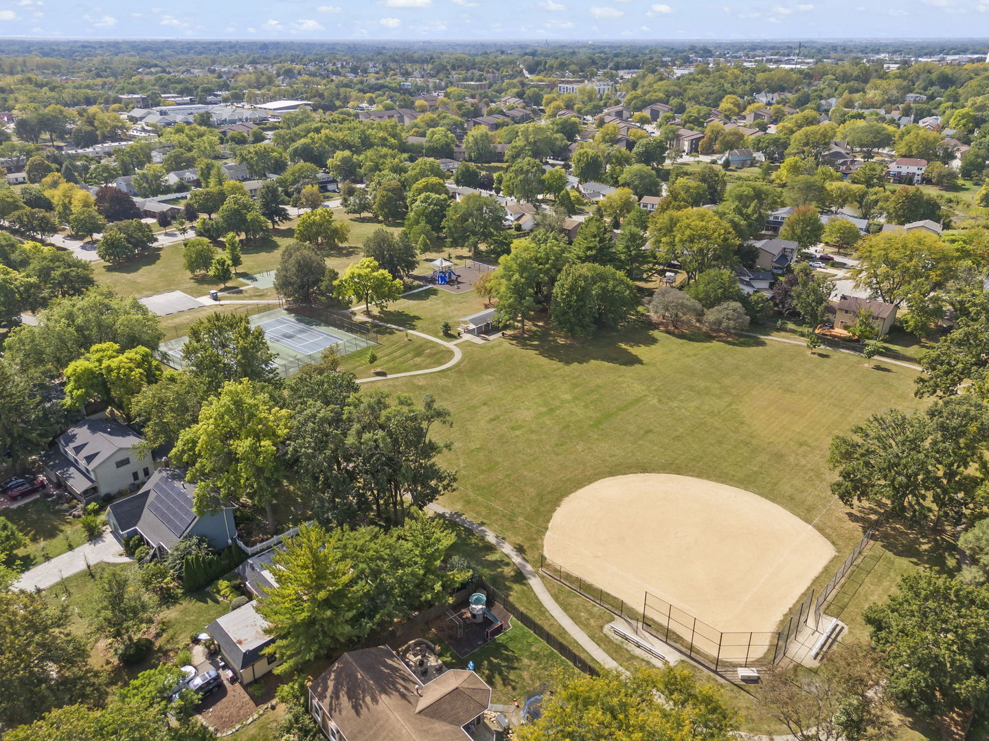 4525 Waubansie Lane