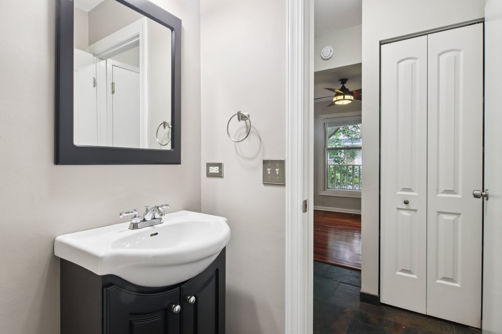 1329 Queensgreen Circle