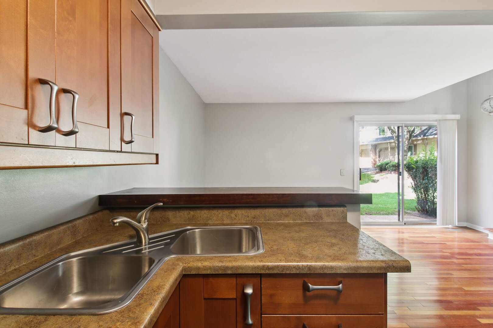 1329 Queensgreen Circle