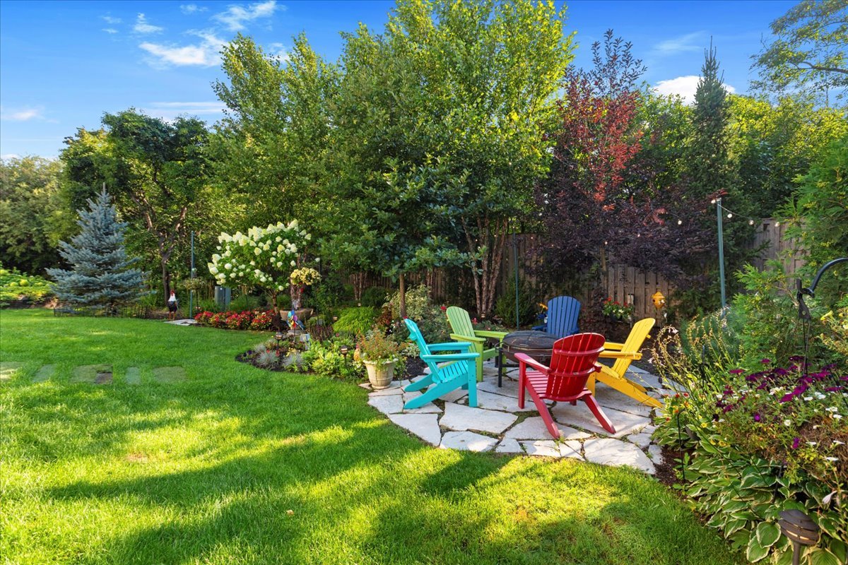2809 Meadowview Court